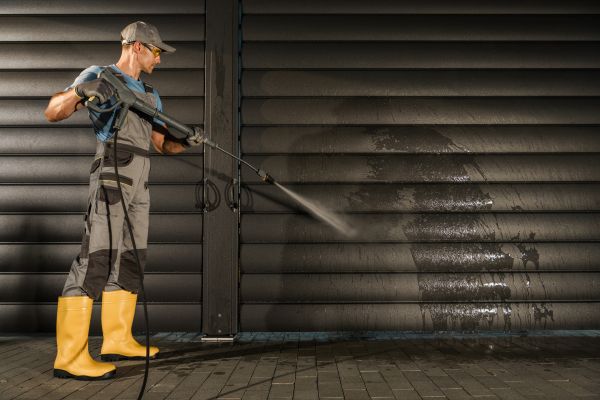 Garage Power Washing in Las Cruces