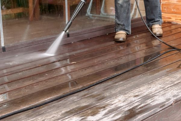 Cost of Pool Deck Power Washing in Las Cruces