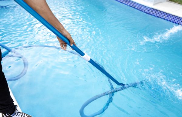 Outdoor Pool Cleaning