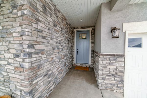 Stone Veneer Restoration